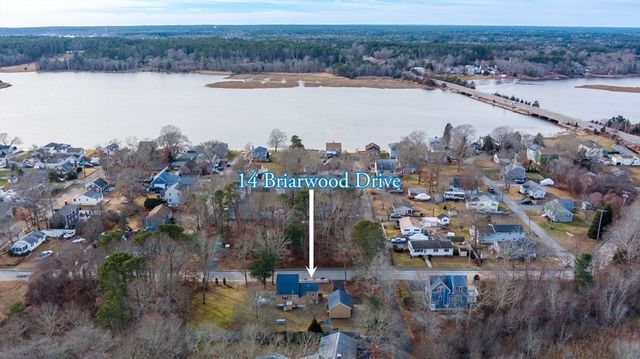 14 Briarwood Drive, Wareham, MA 02751