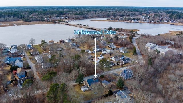 14 Briarwood Drive, Wareham, MA 02751