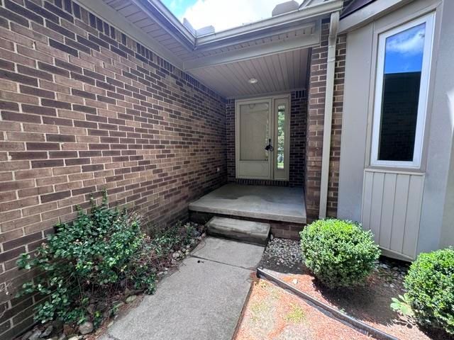 46839 Scotch Pine Lane, Macomb, MI 48042