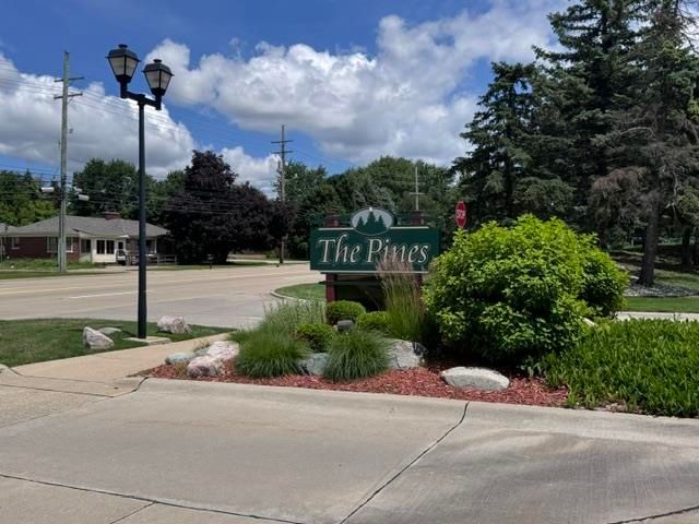 46839 Scotch Pine Lane, Macomb, MI 48042