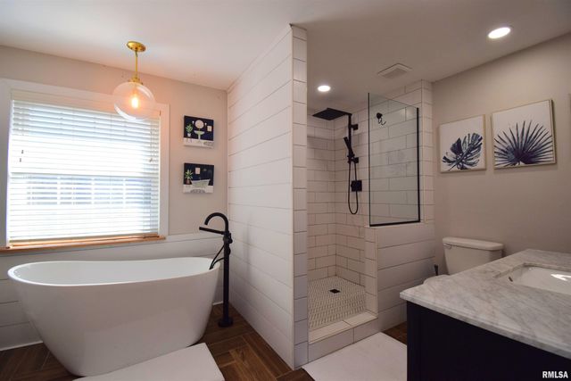 4419 Woodglen Lane, Mt Vernon, IL 62864