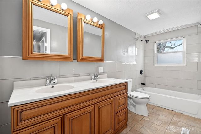 6308 Hemingway Road, Dayton, OH 45424
