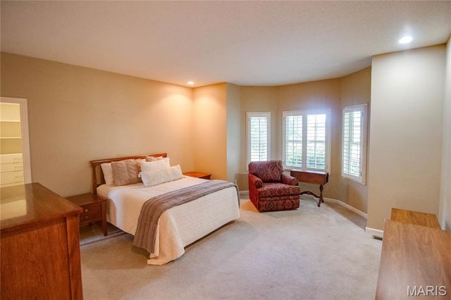 1400 White Oak Trail, Godfrey, IL 62035