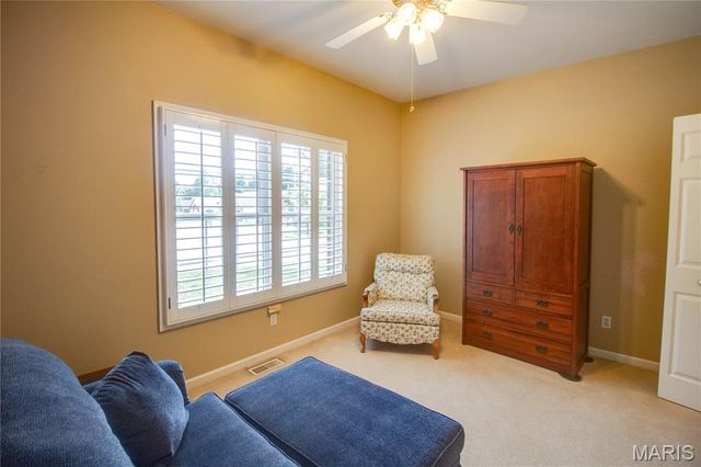 1400 White Oak Trail, Godfrey, IL 62035