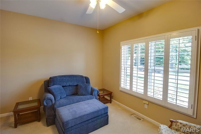 1400 White Oak Trail, Godfrey, IL 62035