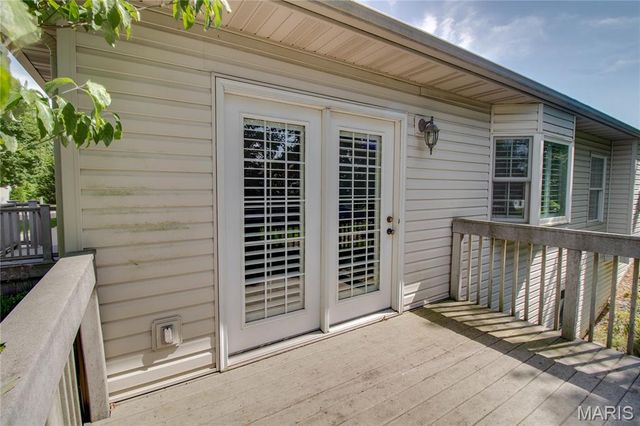 1400 White Oak Trail, Godfrey, IL 62035