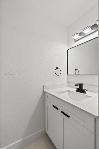 9740 NW 10th St 82, Pembroke Pines, FL 33024