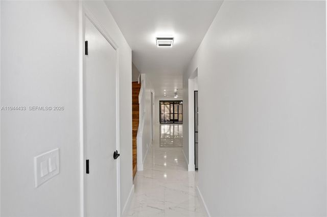 9740 NW 10th St 82, Pembroke Pines, FL 33024