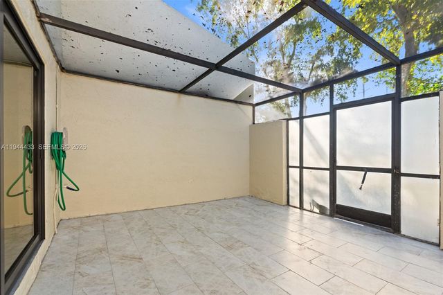 9740 NW 10th St 82, Pembroke Pines, FL 33024