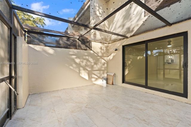 9740 NW 10th St 82, Pembroke Pines, FL 33024