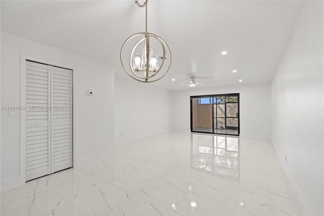 9740 NW 10th St 82, Pembroke Pines, FL 33024