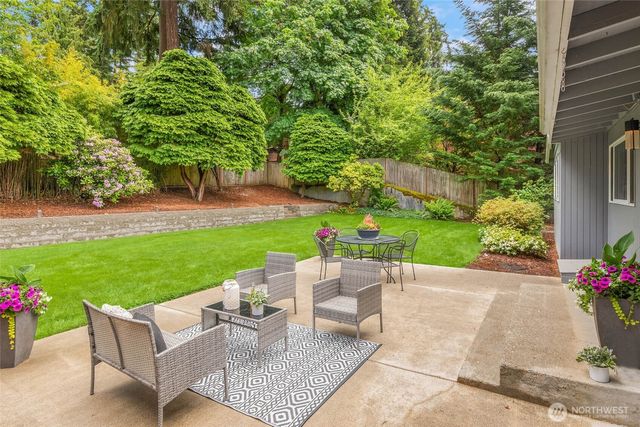 4648 89th Avenue SE, Mercer Island, WA 98040