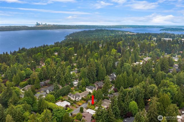 4648 89th Avenue SE, Mercer Island, WA 98040