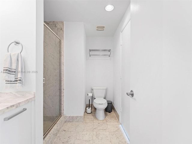 253 NE 2nd St 1801, Miami, FL 33132