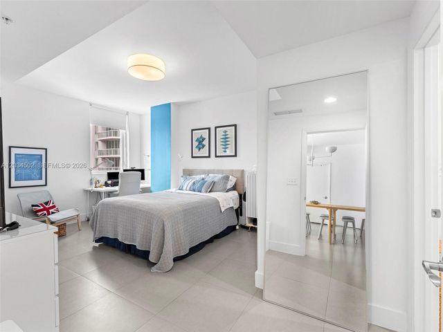 253 NE 2nd St 1801, Miami, FL 33132