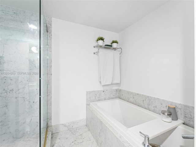 253 NE 2nd St 1801, Miami, FL 33132