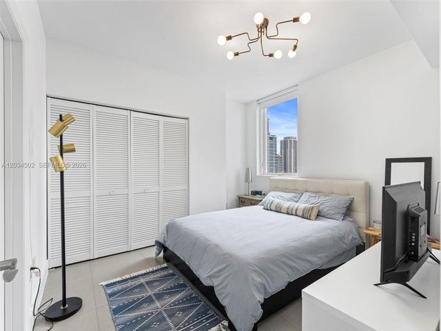 253 NE 2nd St 1801, Miami, FL 33132