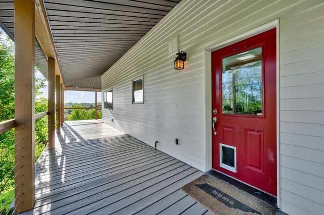 231 Wolf Ridge Ln, Lynchburg, TN 37352