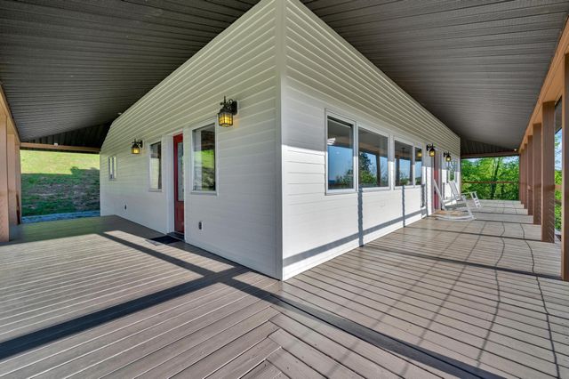 231 Wolf Ridge Ln, Lynchburg, TN 37352