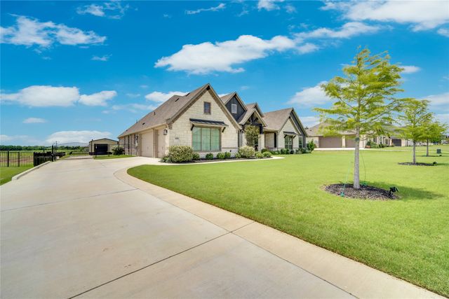9236 Dove Hollow Road, New Fairview, TX 76247