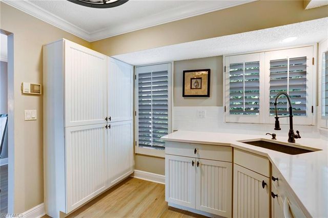 749 105th AVE N, Naples, FL 34108