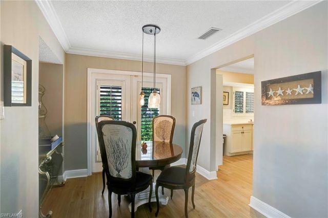 749 105th AVE N, Naples, FL 34108