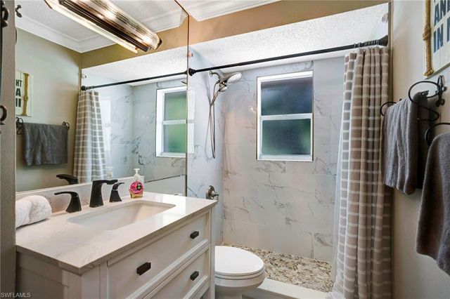 749 105th AVE N, Naples, FL 34108