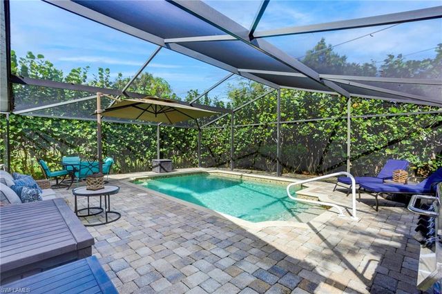 749 105th AVE N, Naples, FL 34108