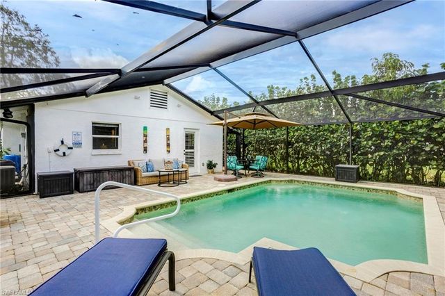 749 105th AVE N, Naples, FL 34108