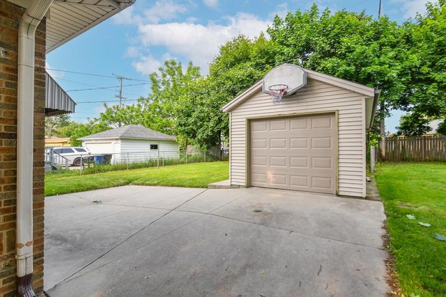 1406 Lathrop AVENUE, Racine, WI 53405