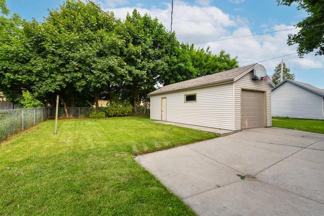 1406 Lathrop AVENUE, Racine, WI 53405