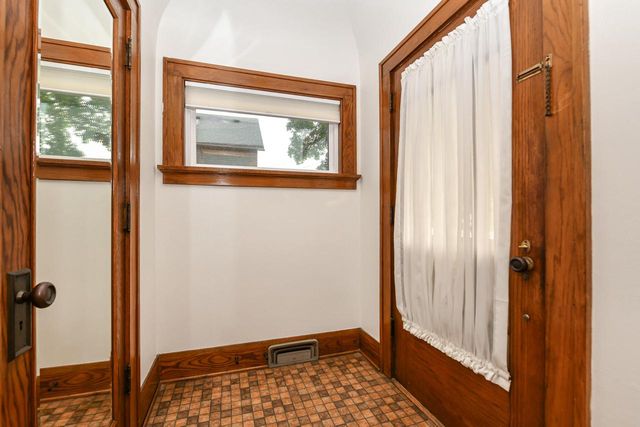 1406 Lathrop AVENUE, Racine, WI 53405