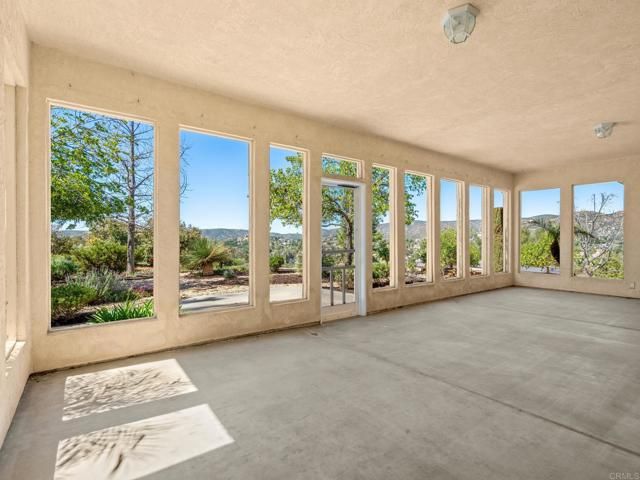 15810 Rainbird Rd., Ramona, CA 92065