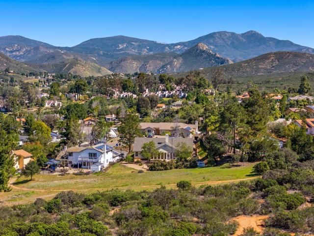 15810 Rainbird Rd., Ramona, CA 92065