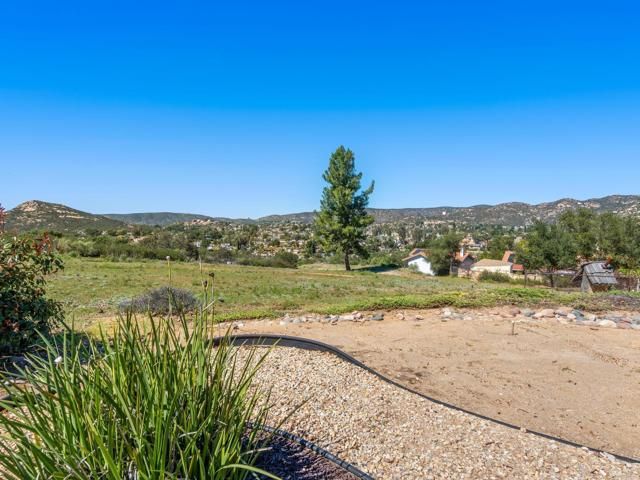 15810 Rainbird Rd., Ramona, CA 92065