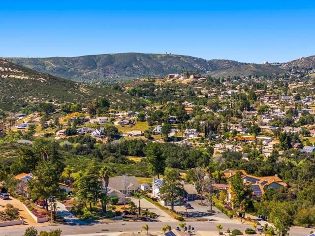 15810 Rainbird Rd., Ramona, CA 92065