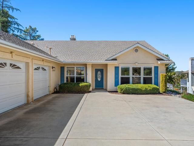 15810 Rainbird Rd., Ramona, CA 92065