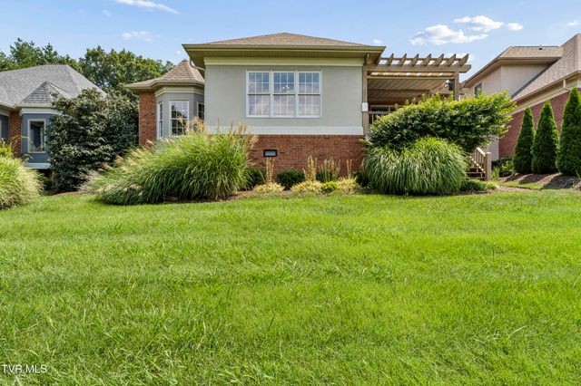 1819 Waters Edge Drive, Johnson City, TN 37604