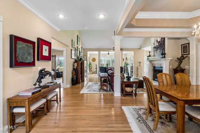 1819 Waters Edge Drive, Johnson City, TN 37604