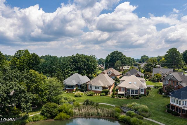 1819 Waters Edge Drive, Johnson City, TN 37604