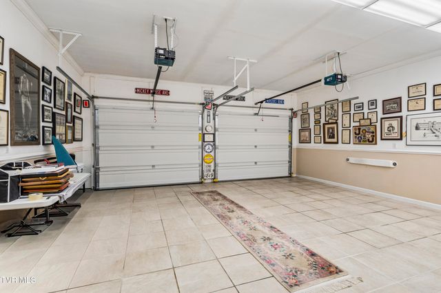 1819 Waters Edge Drive, Johnson City, TN 37604