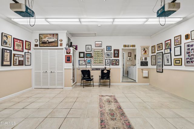 1819 Waters Edge Drive, Johnson City, TN 37604
