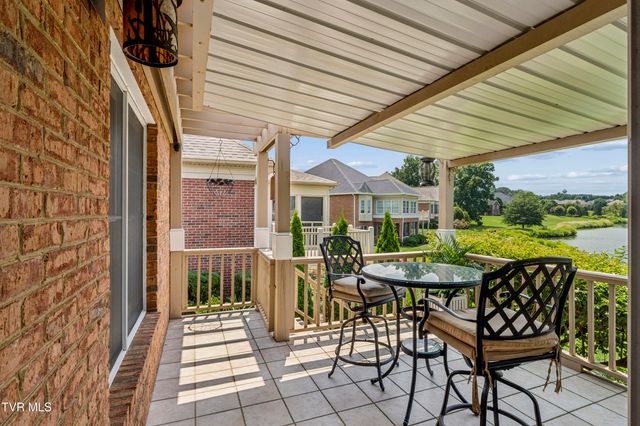1819 Waters Edge Drive, Johnson City, TN 37604