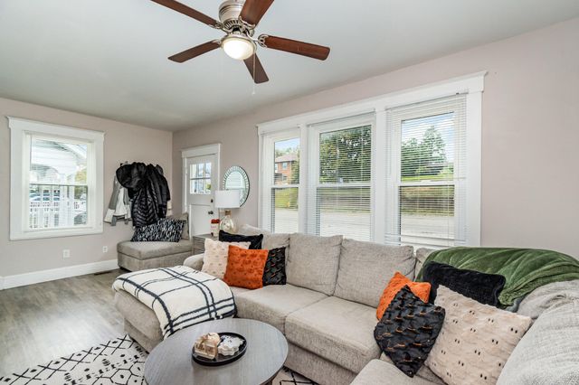 743 S Grand Avenue S, Fort Thomas, KY 41075