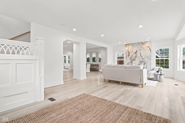 609 E 37th Street, Indianapolis, IN 46205