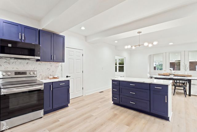 609 E 37th Street, Indianapolis, IN 46205
