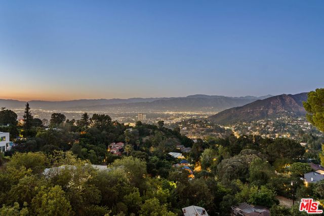 7377 Pyramid Place, Los Angeles, CA 90046
