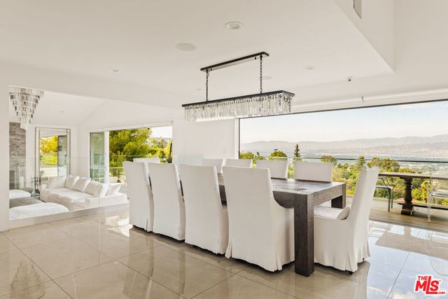 7377 Pyramid Place, Los Angeles, CA 90046