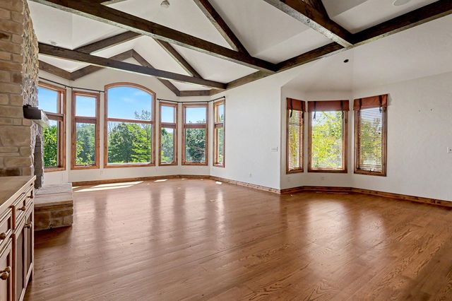215 E Pine Meadow Ct, Andover, KS 67002