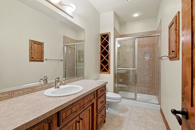 215 E Pine Meadow Ct, Andover, KS 67002